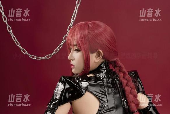 小小Tiny Asa，重塑大大墙——拉皮写真与壁纸的华丽转身